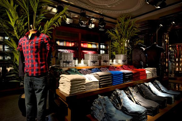 Abercrombie & Fitch — photo 6