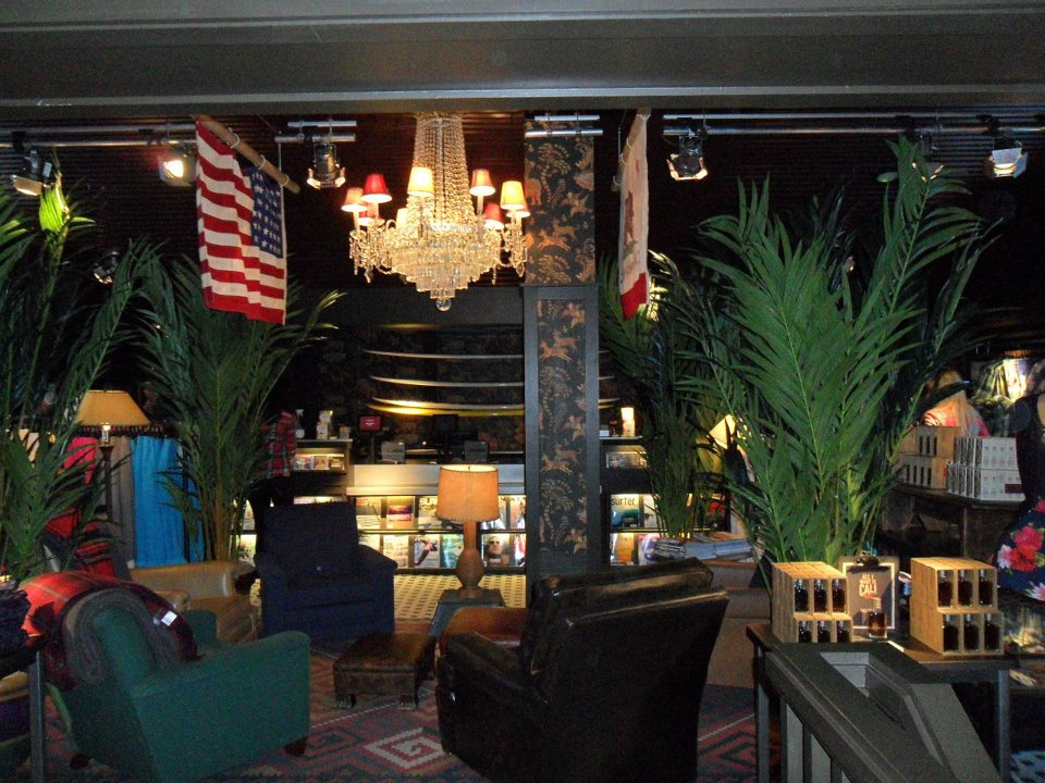 Hollister, Regent Street — photo 2