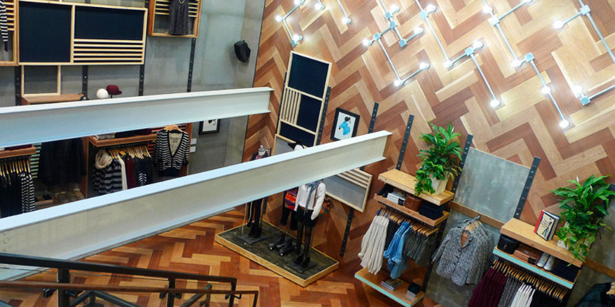 Urban Outfitters — photo 4